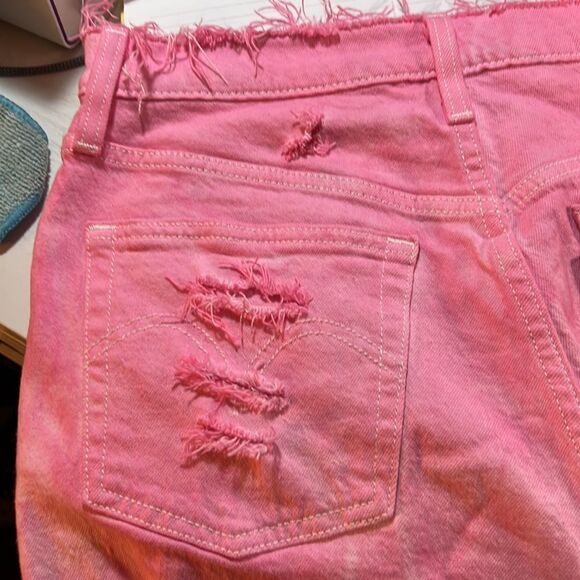 Levi’s 501 Barbie Pink Distressed Frayed Cut Off Shorts - Picture 11 of 12